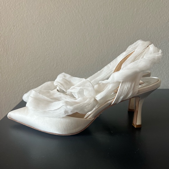 Badgley Mischka Blaze Wedding Heels - Picture 2 of 8